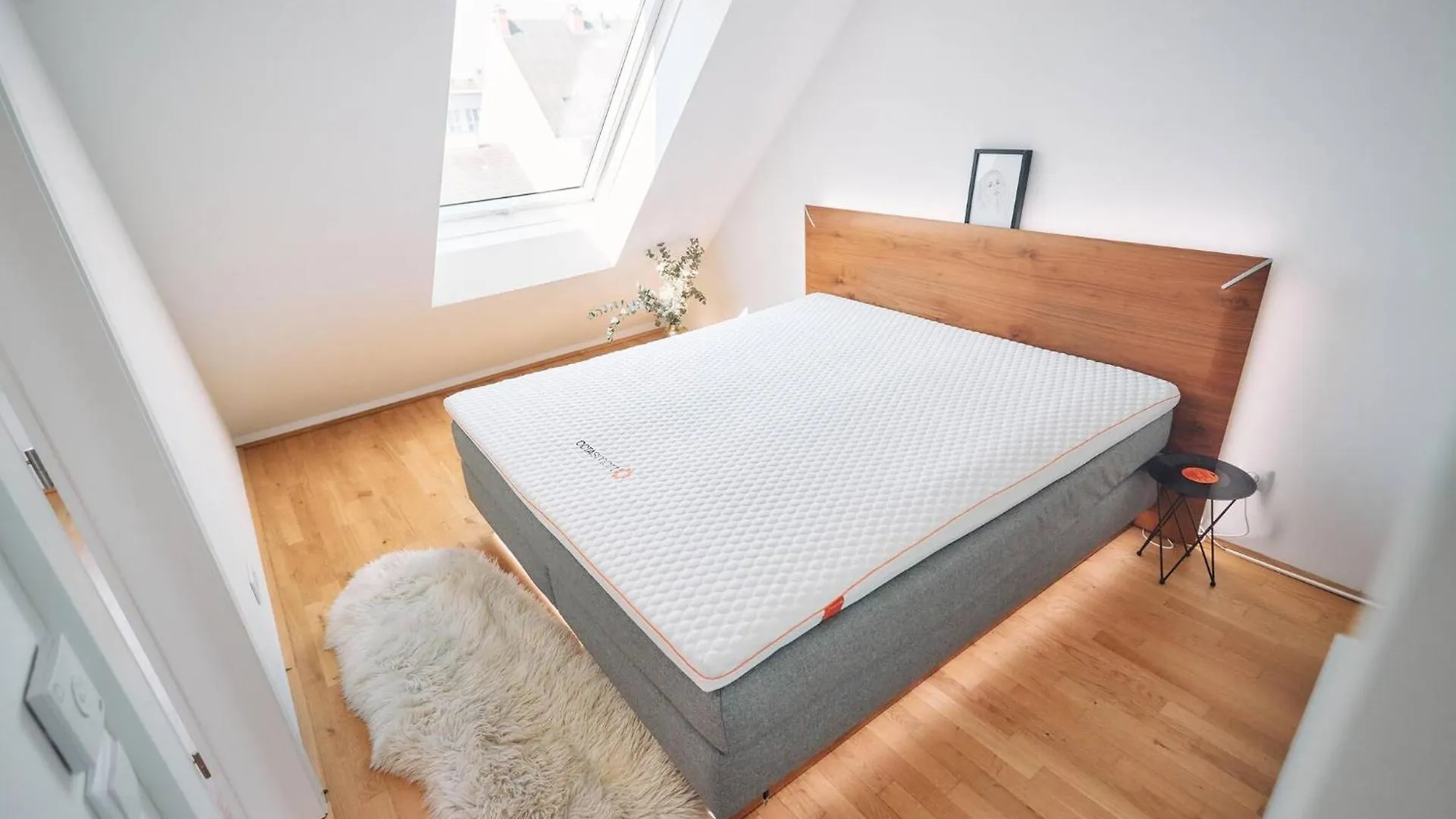 Appartement Modernes Dachgeschoss-Apartment Mit Balkon In Wien - Naehe Westbahnhof